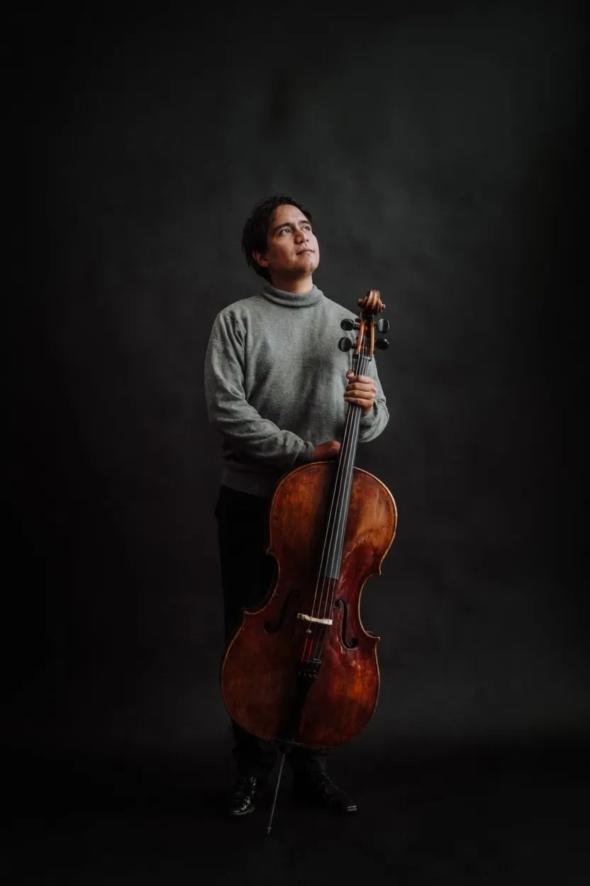 Portrait de Roni Gordillo, Violoncelle au Swiss-Alps Festival 2026