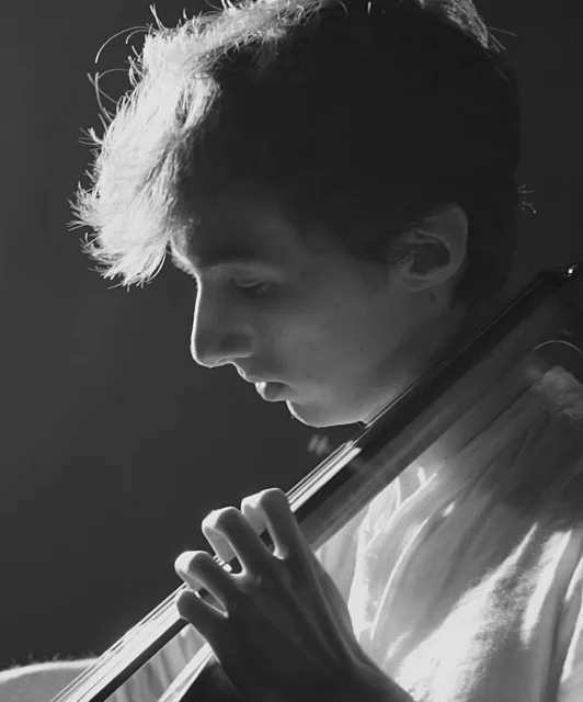 Portrait d'Ulysse Bonneau, Violoncelle au Swiss-Alps Festival 2026